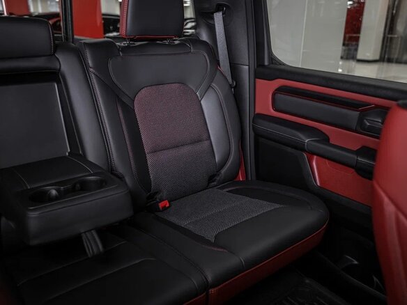 2025 Ram 1500 Crew Cab V Рестайлинг, зелёный, 8490000 рублей - вид 26