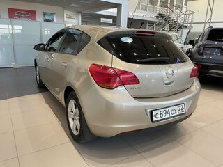 2010 Opel Astra J, золотистый, 564000 рублей, вид 5