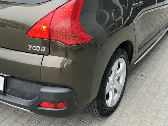 2011 Peugeot 3008 I, коричневый, 770000 рублей - вид 22