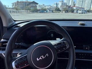 2022 Kia Sportage V, серый, 3650000 рублей, вид 4