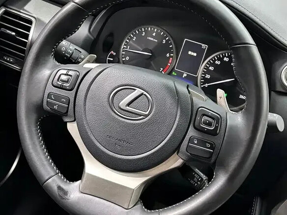 2020 Lexus NX 200 I Рестайлинг, белый, 2950000 рублей - вид 14