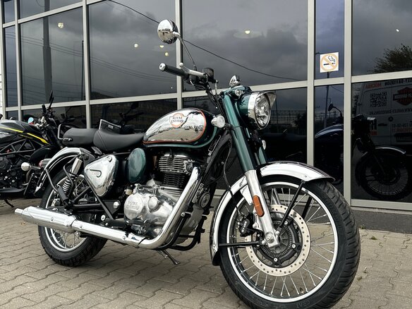 2026 Royal Enfield Classic 350, зелёный, 526000 рублей - вид 2