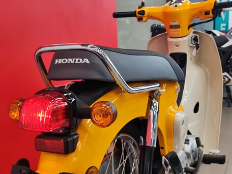 2026 Honda Super Cub, жёлтый, 349900 рублей, вид 5