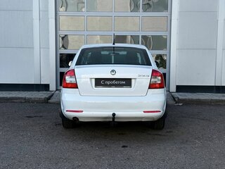 2013 Skoda Octavia II (A5) Рестайлинг, белый, 700000 рублей, вид 4