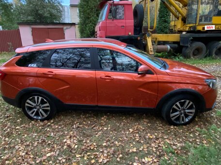 2018 Lada (ВАЗ) Vesta SW Cross I, оранжевый, 1100000 рублей, вид 5