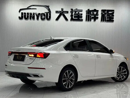 2022 Kia K3 II (China Market), белый, 1460000 рублей, вид 5