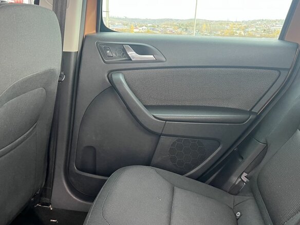 2013 Skoda Yeti I, оранжевый, 840000 рублей - вид 18
