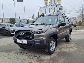 2026 Lada (ВАЗ) Niva Travel I Рестайлинг, коричневый, 1641900 рублей, вид 1