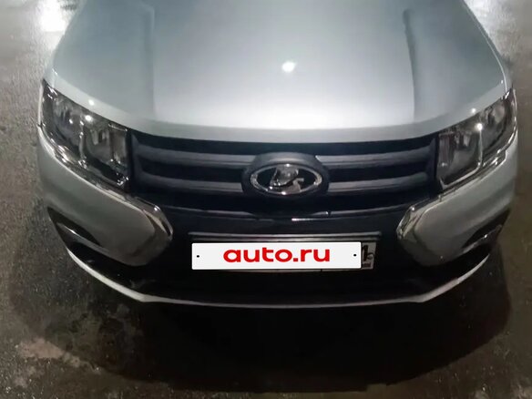 2022 LADA (ВАЗ) Largus, серебристый, 900000 рублей - вид 2