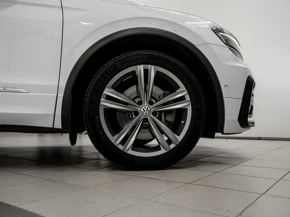 2018 Volkswagen Tiguan Allspace II, белый, 3369000 рублей - вид 7