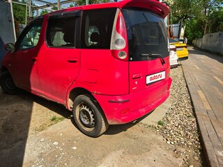 2002 Toyota FunCargo, красный, 310000 рублей, вид 5