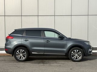 2020 Geely Atlas I, серый, 1699999 рублей, вид 4