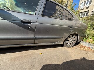 2002 Renault Megane I Рестайлинг, серый, 220000 рублей, вид 2