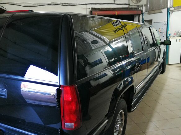 1997 GMC Suburban, чёрный, 6000000 рублей - вид 5
