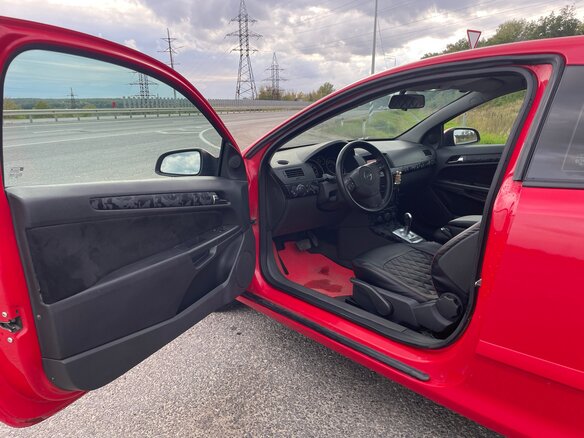 2008 Opel Astra GTC H Рестайлинг, красный - вид 11