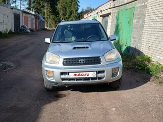 2001 Toyota RAV4 II (XA20), серебристый, 470000 рублей, вид 3
