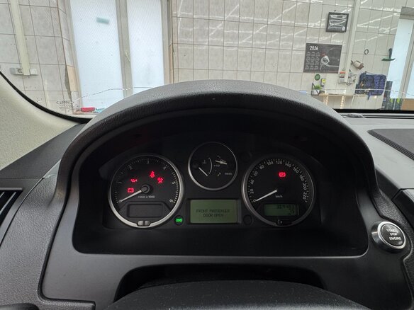 2008 Land Rover Freelander II, красный, 870000 рублей - вид 13