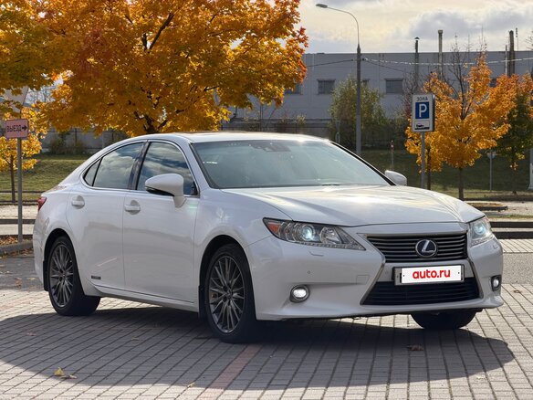 2014 Lexus ES 300h VI, белый, 2290000 рублей - вид 7