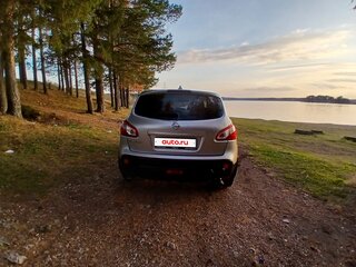 2010 Nissan Qashqai I Рестайлинг, серебристый, 850000 рублей, вид 4