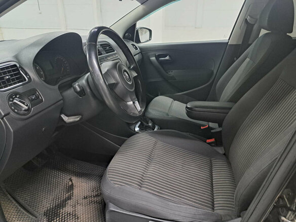 2012 Volkswagen Polo V, чёрный - вид 15
