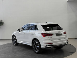 2022 Audi Q3 35 TFSI II (F3), белый, 1700000 рублей, вид 2