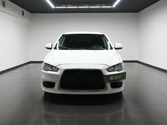 2012 Mitsubishi Lancer X Рестайлинг, белый, 860000 рублей - вид 2