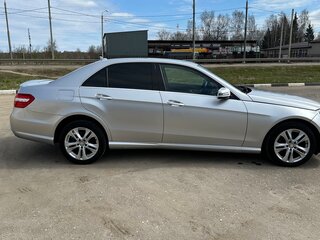2010 Mercedes-Benz E-Класс 200 5G-Tronic IV (W212, S212, C207), серебристый, 1250000 рублей, вид 3