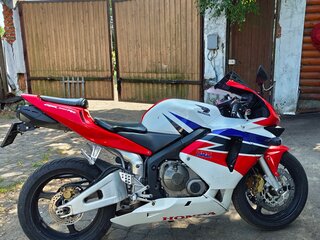 2004 Honda CBR 600RR, красный, 370000 рублей, вид 3