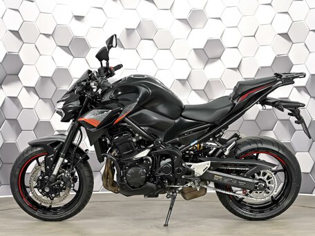 2020 Kawasaki Z 900, чёрный, 819000 рублей, вид 4