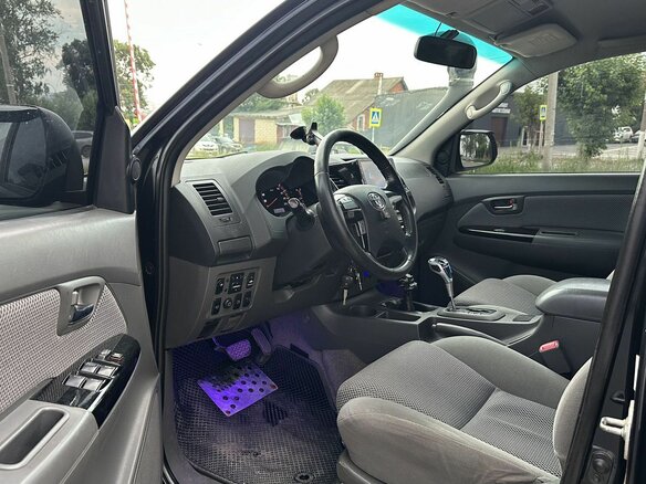 2013 Toyota Hilux Arctic Trucks AT38 VII Рестайлинг, чёрный, 2399000 рублей - вид 9