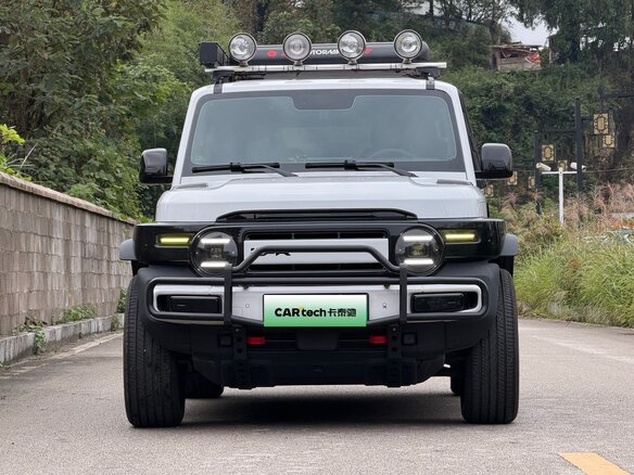 2025 iCar V23 59.93 kWh, белый, 2110000 рублей