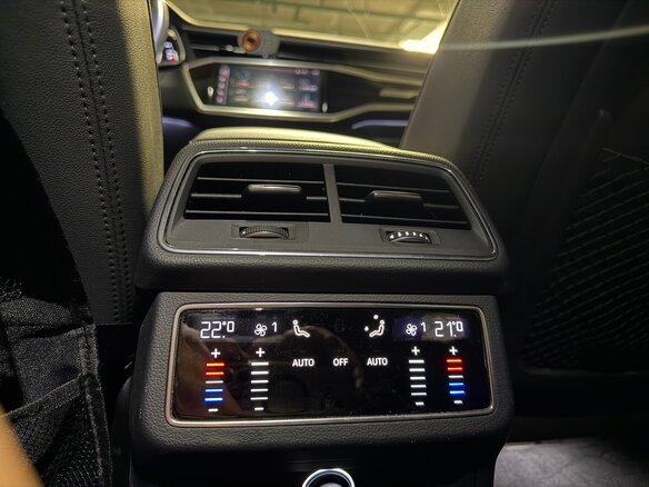 2019 Audi A6 45 TDI V (C8), серый, 4520000 рублей - вид 10