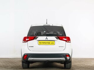 2016 Mitsubishi Outlander III Рестайлинг 2, белый, 1869000 рублей, вид 5