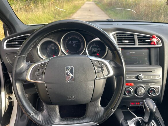 2016 DS 4 Crossback I Рестайлинг, белый, 1100000 рублей - вид 5