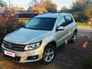 2012 Volkswagen Tiguan I Рестайлинг, серебристый, 1600000 рублей, вид 1