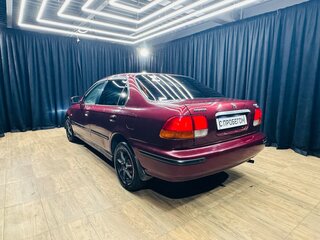 1997 Honda Civic Ferio II, красный, 369000 рублей, вид 4