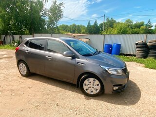 2016 Kia Rio III Рестайлинг, серый, 900000 рублей, вид 2