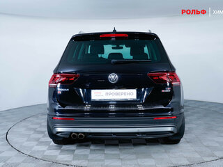 2017 Volkswagen Tiguan II, чёрный, 2070000 рублей, вид 5