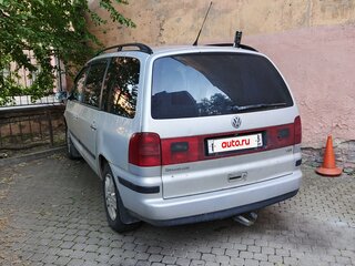2002 Volkswagen Sharan I Рестайлинг, серебристый, 245000 рублей, вид 2