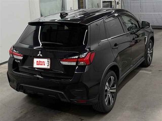 2023 Mitsubishi RVR III Рестайлинг 3, чёрный, 1650008 рублей, вид 3