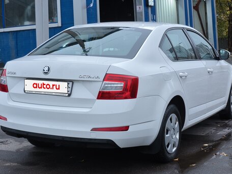 2015 Skoda Octavia III (A7), белый, 990000 рублей, вид 4