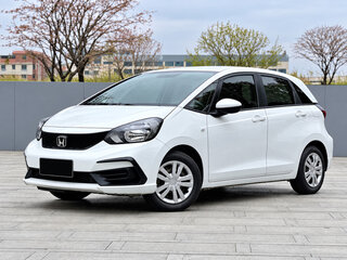 2023 Honda Fit IV Рестайлинг, белый, 1376000 рублей, вид 2