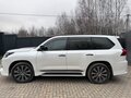 2019 Lexus LX 570 III Рестайлинг 2, белый, 7999999 рублей - вид 9