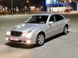 2002 Mercedes-Benz E-Класс 240 III (W211, S211), серый, 880000 рублей, вид 1