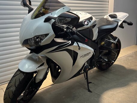 2008 Honda CBR 1000 RR/RA Fireblade, белый, 799000 рублей, вид 1