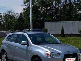 2011 Mitsubishi ASX I, серебристый, 1135000 рублей, вид 2