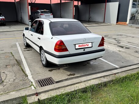 1994 Mercedes-Benz C-Класс 180 (PMS) I (W202), белый, 390000 рублей, вид 4