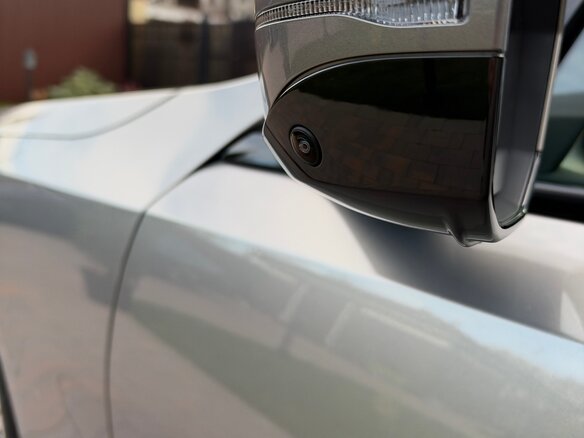 2026 BMW 5 серии 520d xDrive VIII (G60/G61/G68), серый, 9400000 рублей - вид 13