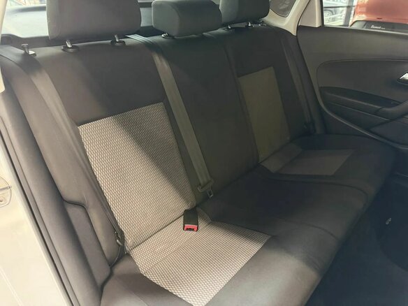 2011 Volkswagen Polo V, серебристый, 830000 рублей - вид 19