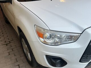 2012 Mitsubishi ASX I Рестайлинг, белый, 1000001 рублей, вид 4
